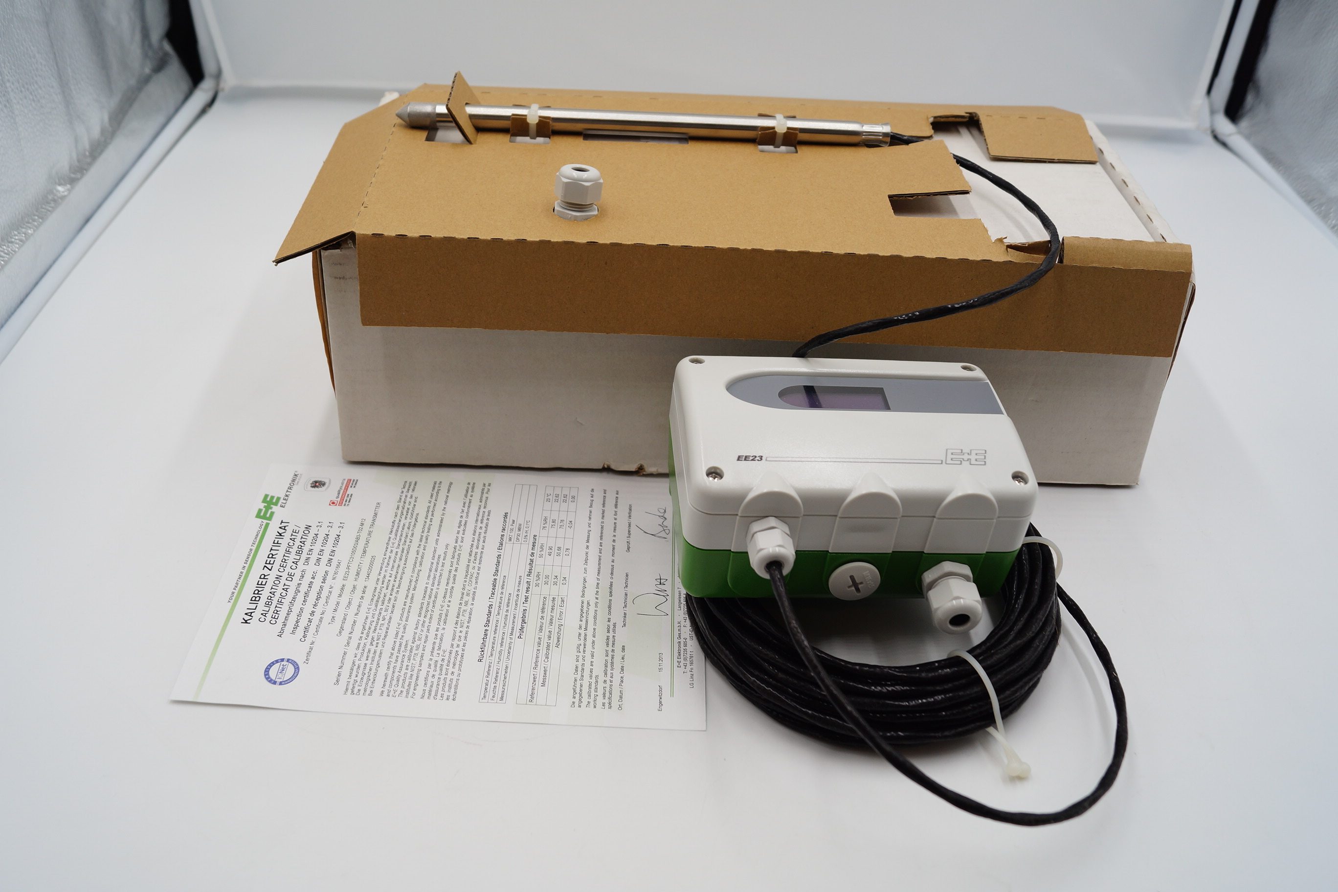 EE23-PTFC3105D03/AB3-T02-M12