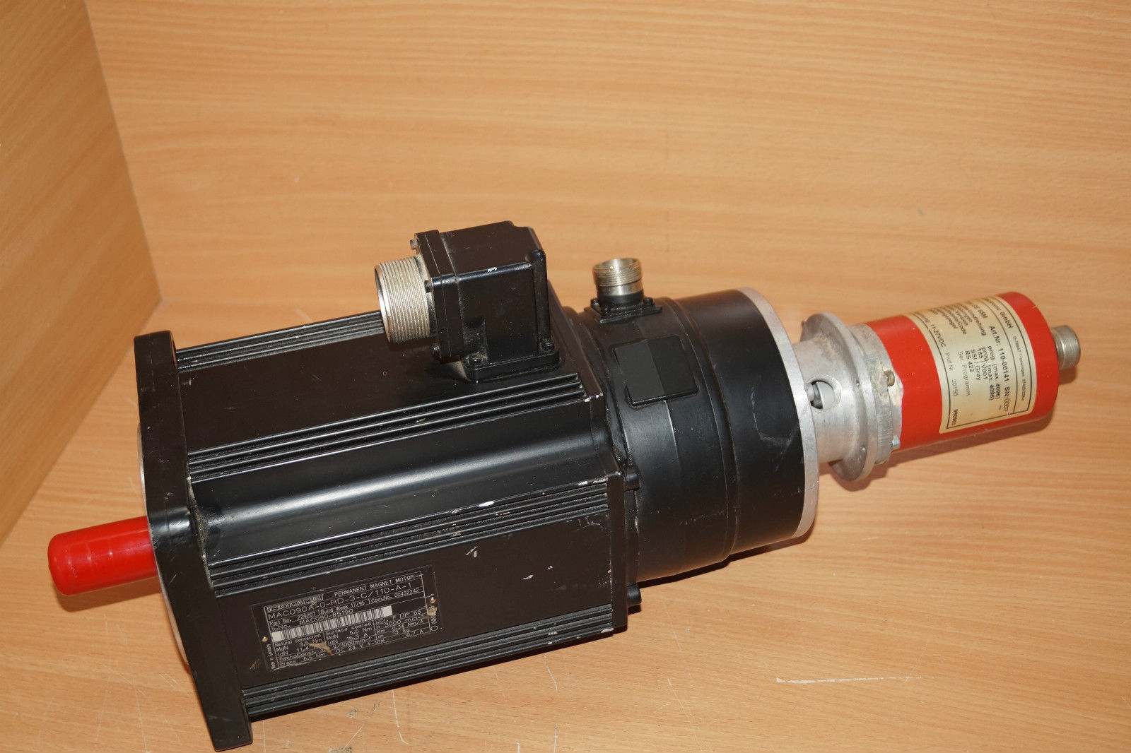 MAC090A-0-RD-3-C/110-A-1