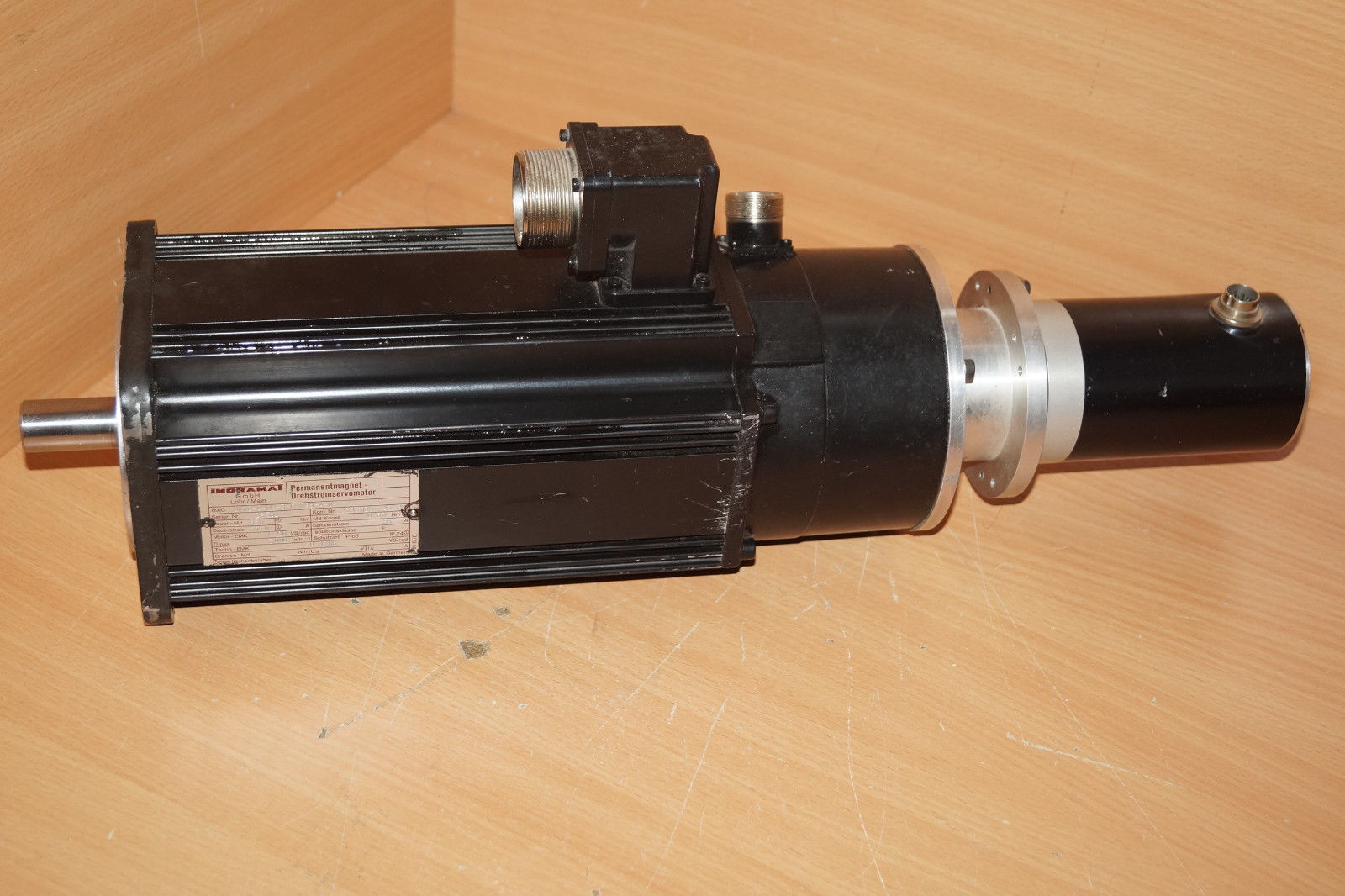 MAC071C-0-NS-3-C/095-A-0