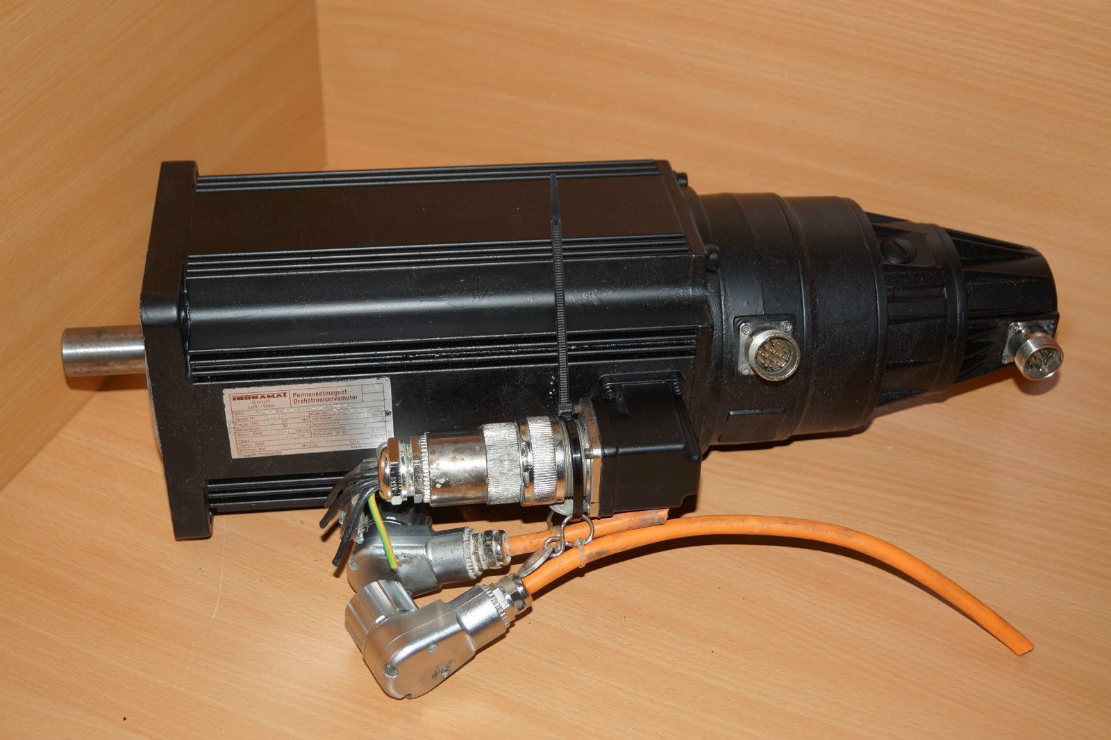 090B-0-ND-4-C/110-B-0/WT517LV