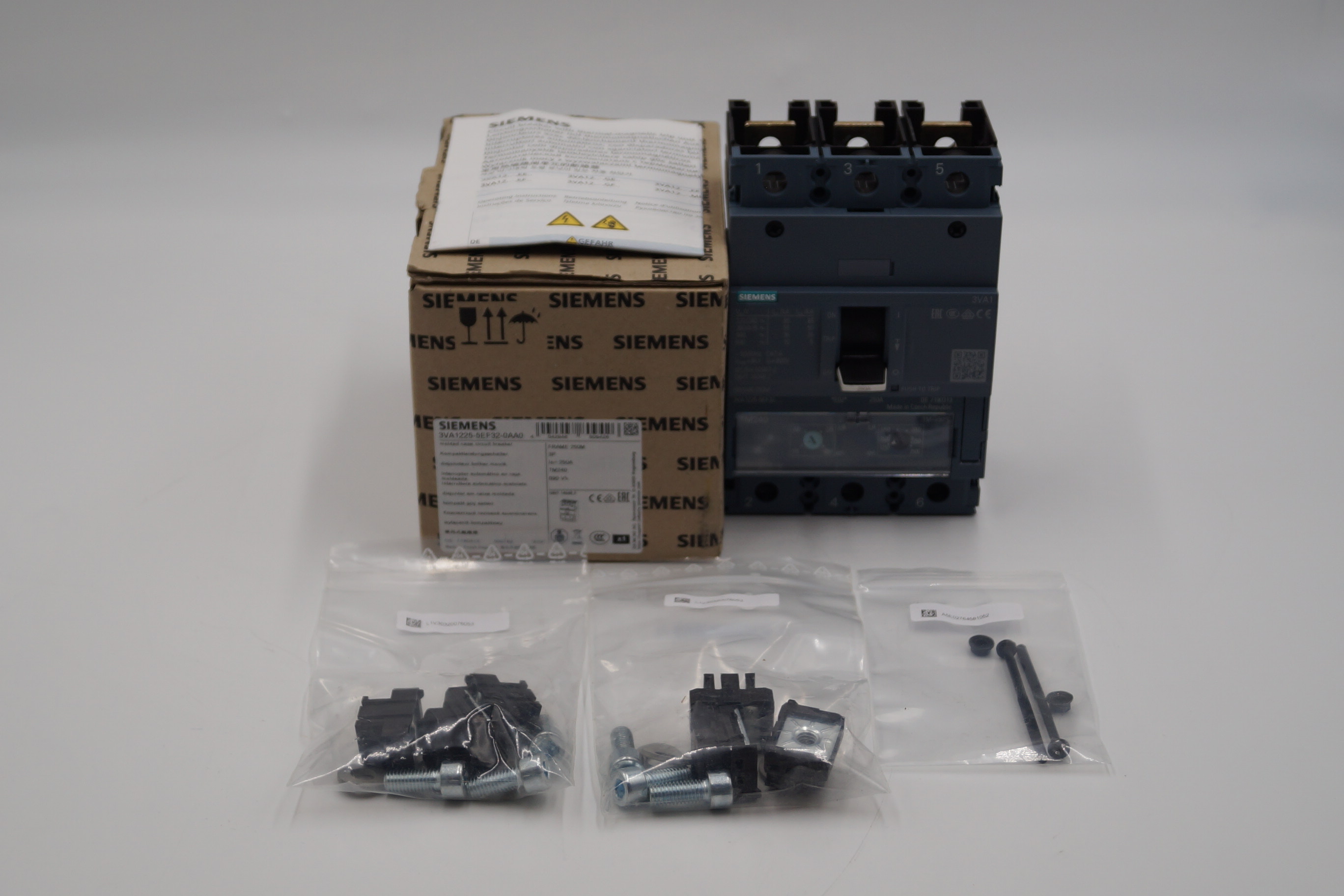 3VA1225-5EF32-0AA0