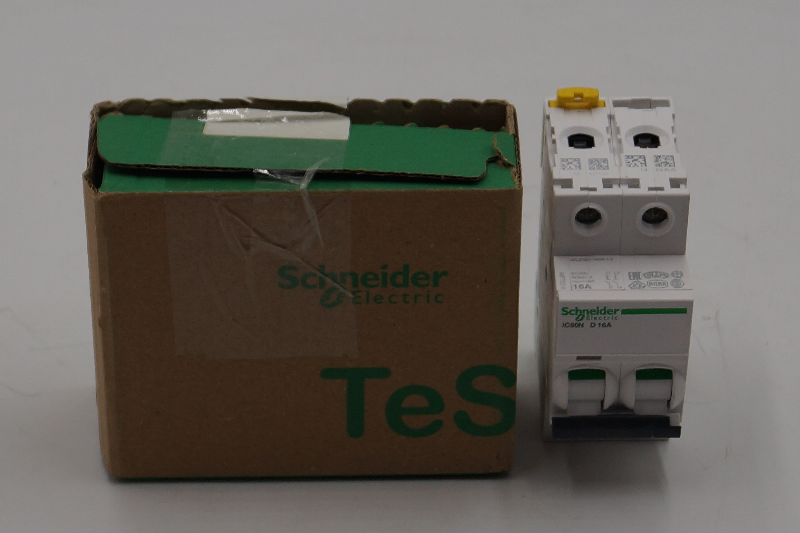 A9F75216  IC60N D 16A