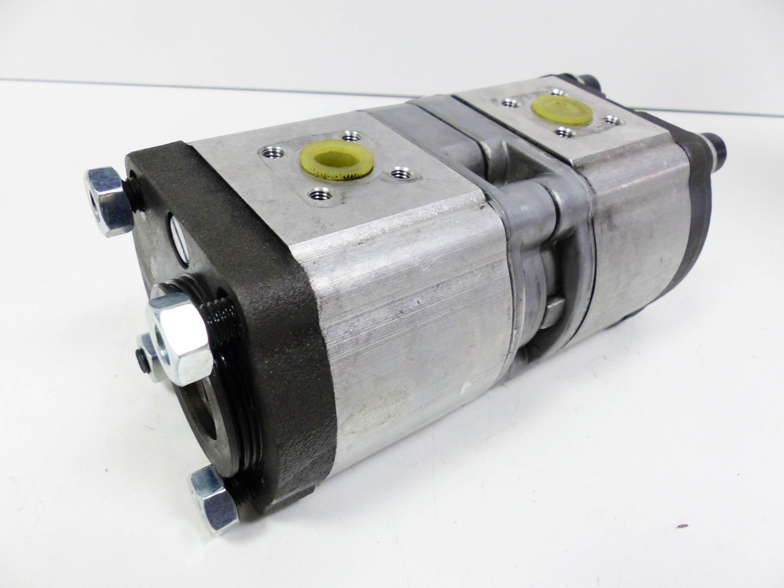 1517 222 378 + 1517 222 365