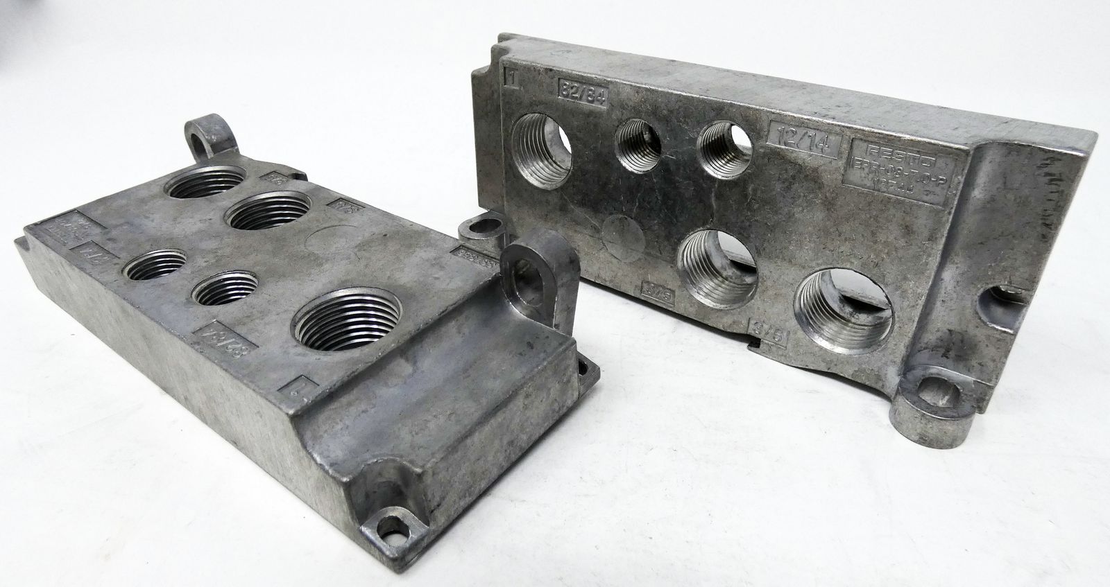 2x Festo IEPR-03-7.0-P 18744 Endplatte für Ventilinseln