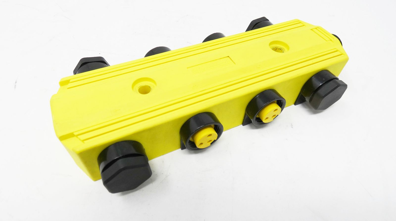 Bradharrison ACAUX8000 MPIS 13A Max per unit 600V