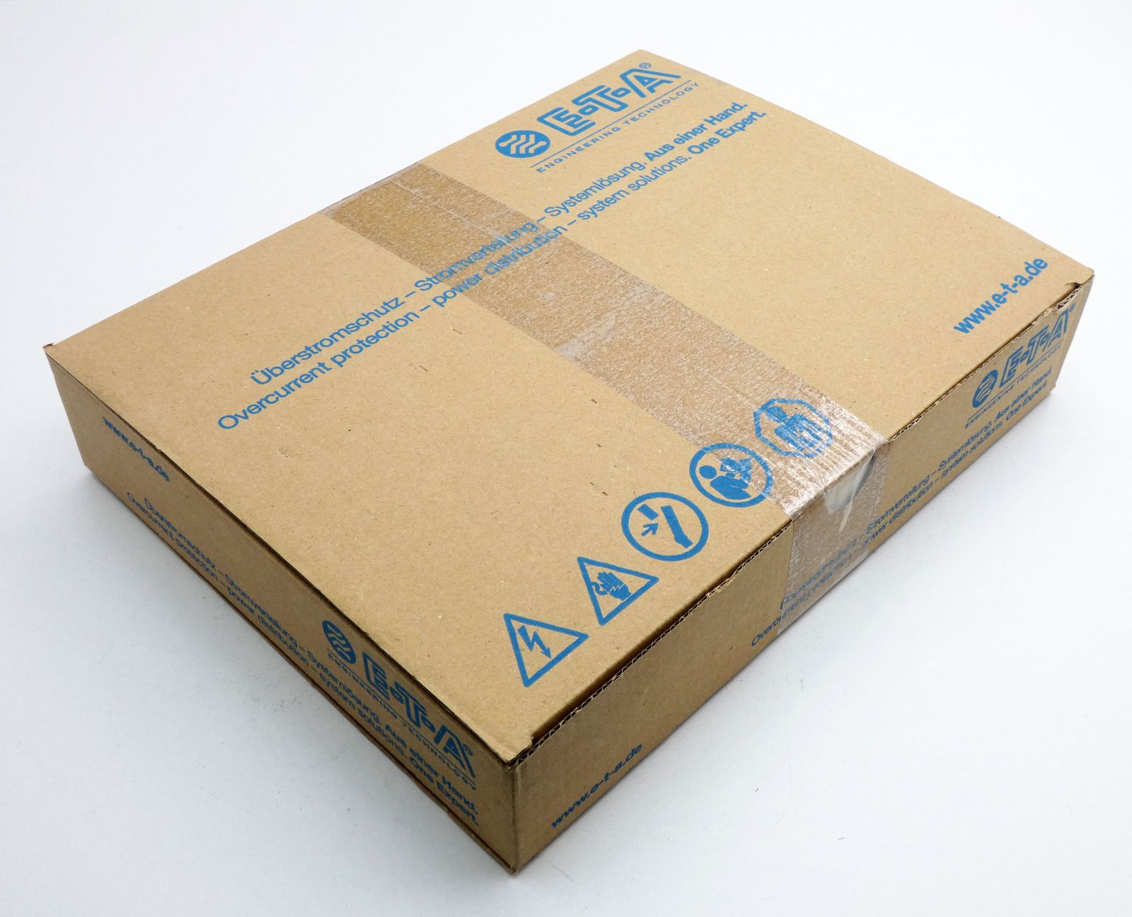 4220-T110-K0F2-H121-A-20A V