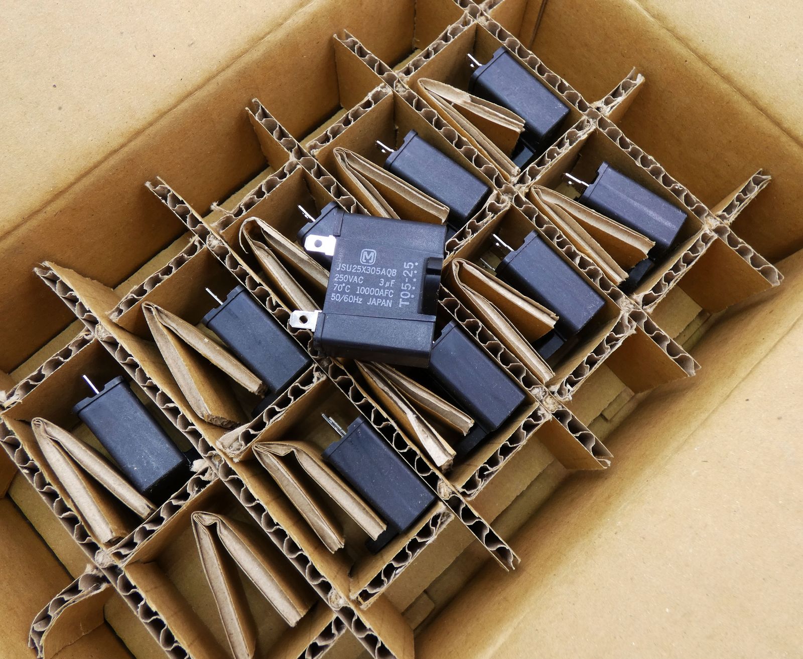 M0PC3M25, JSU25X305AQB