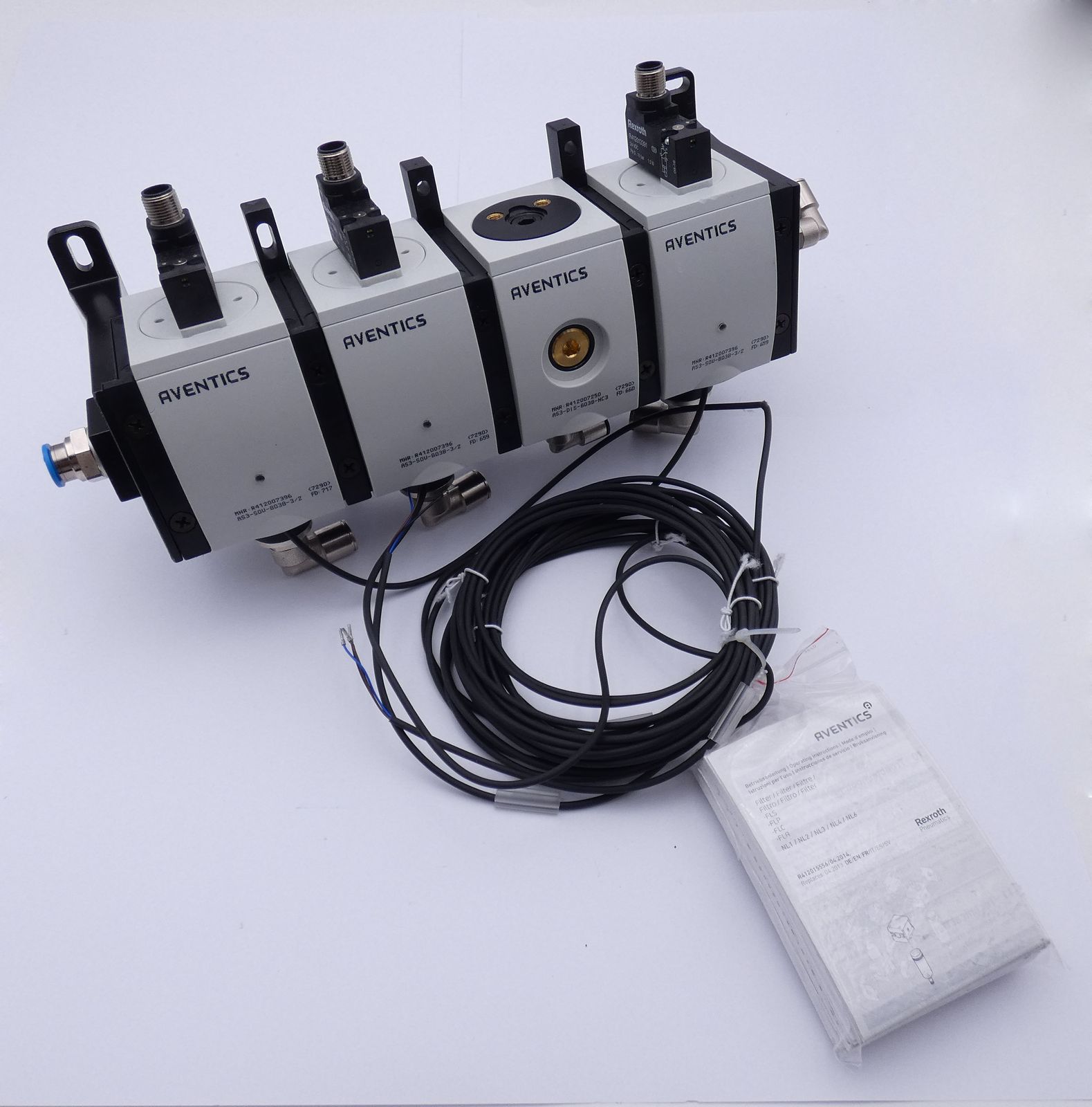 R412007396 + R412007250