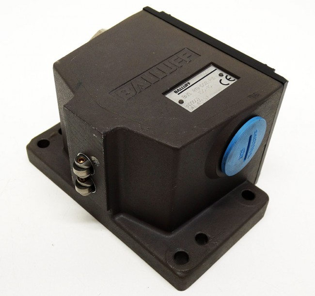 BNS 819-D02-R12-100-10