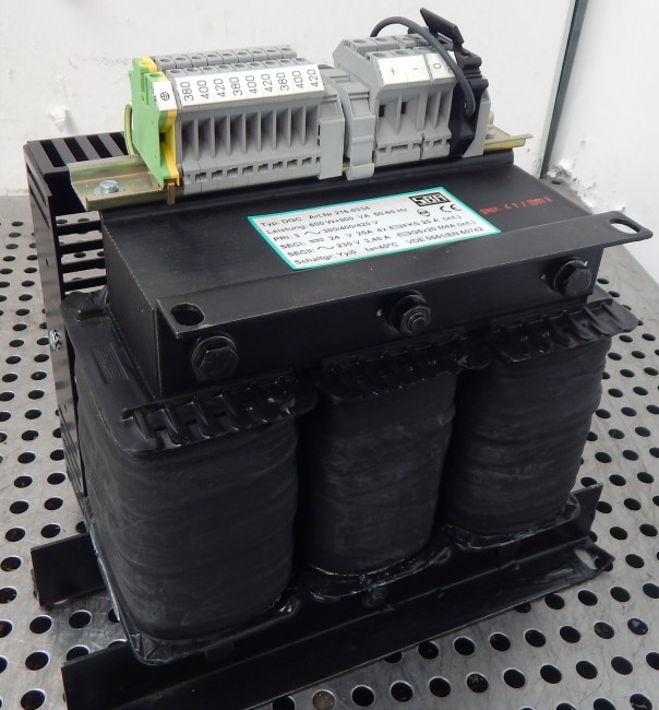 DGC 216-0334 800 VA + 600 W 50 - 60 Hz