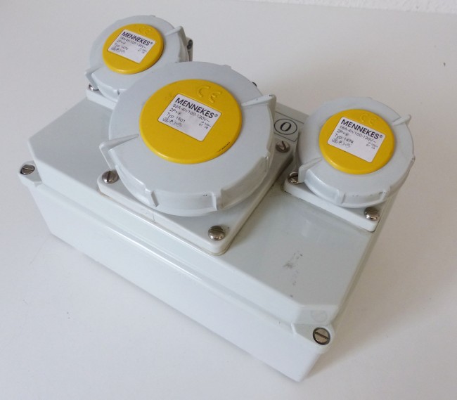 85681 Steckdosen-Kombination