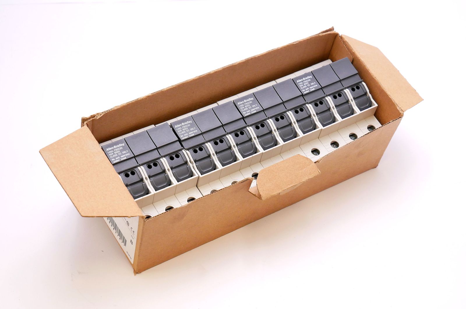 1492-FB3C30, 1492FB3C30