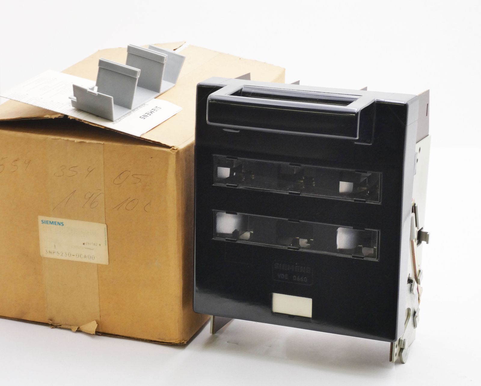 3NP5230-0CA00, 3NP5 230-0CA00